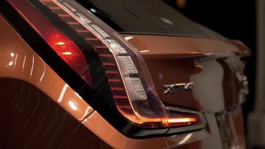 Детали экстерьера Cadillac XT4 Sport 2018 года  (NA) (фото 14 из 61)